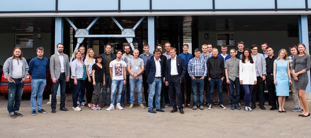 ITFriends senior engineering team collaborating on AI solutions ITFriends senior engineering team collaborating on AI solutions